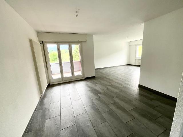 Bright 4.5 room apartment with balcony