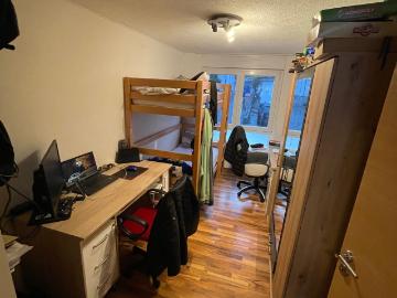 Bright 4.5 room apartment with garden, 2 parking spaces & EV charging near Stuttgart