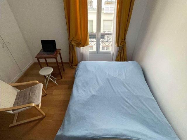 Bright 75m2 top floor 2 BR, quiet workshpace, Latin Quarter Censier / Mouffetard