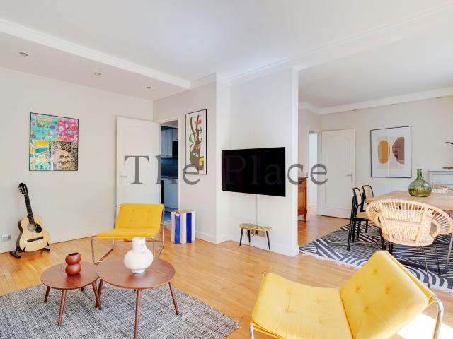 Bright & Cozy Two Bedroom Apartment – Near the American Hospital