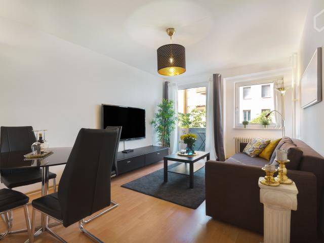 Bright, cozy and centrally located apartment in Sachsenhausen Nord, Frankfurt am Main