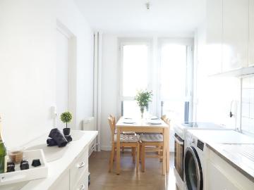 Bright & Cozy Apartment in the Heart of Paris, Paris Amsterdam Apartments for Rent
