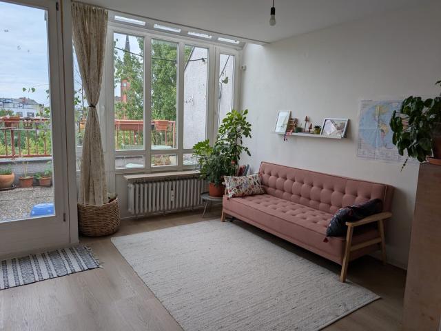 Bright, cozy family apartment in Schöneberg North neighborhood