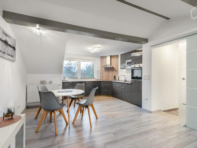 Bright, comfortable temporary apartment in Essen Katernberg, Essen Amsterdam Apartments for Rent