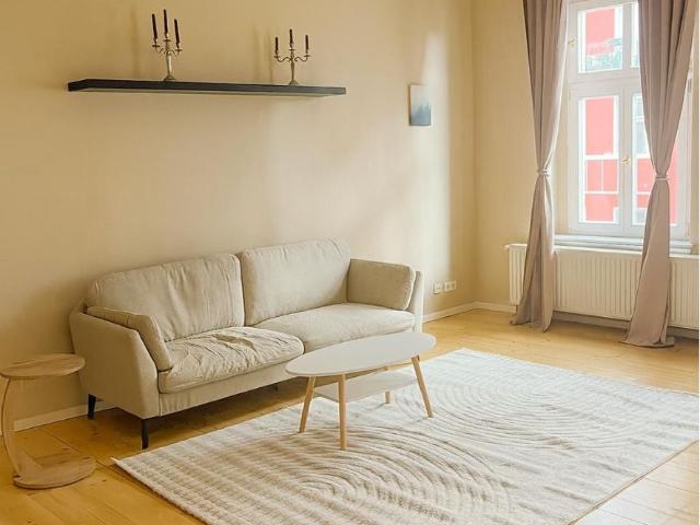 Bright, comfy home in Friedrichshain, Berlin Amsterdam Apartments for Rent