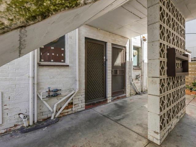 Bright & Convenient Apartment Living in the Heart of Glenroy