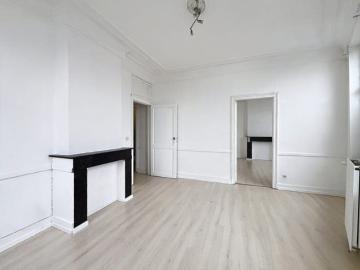 Bright Corner Apartment – 1 to 2 Bedrooms in Ixelles