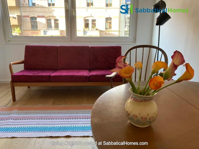 Bright, central, recently renovated 2 bedroom studio between Belgisches Viertel and Rathenau Platz