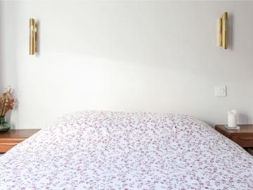 Bright & charming 1bdr flat in private alley flat near Place des Vosges Paris, Paris Amsterdam Apartments for Rent