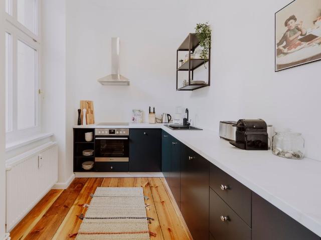 Bright, charming apartment for couples with a baby/toddler or singles in one of Berlins most popular neighbourhoods, Berlin Amsterdam Apartments for Rent