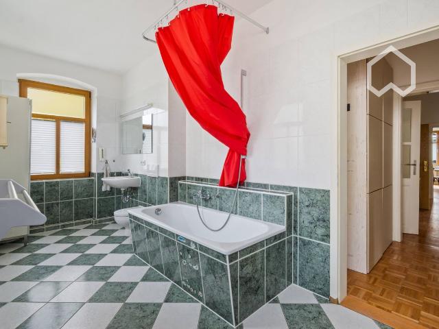 Bright, charming flat in top location with 2 terraces, Dresden Amsterdam Apartments for Rent