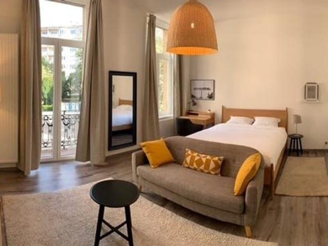 Bright & Charming Studio in Saint Gilles – Prime Location!