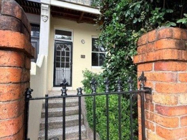 Bright & Charming Victorian Terrace, 3 Bedrooms, Air Conditioning