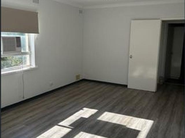 Bright & Clean 2 Bedroom Unit with Aircon, Overlooking the Park