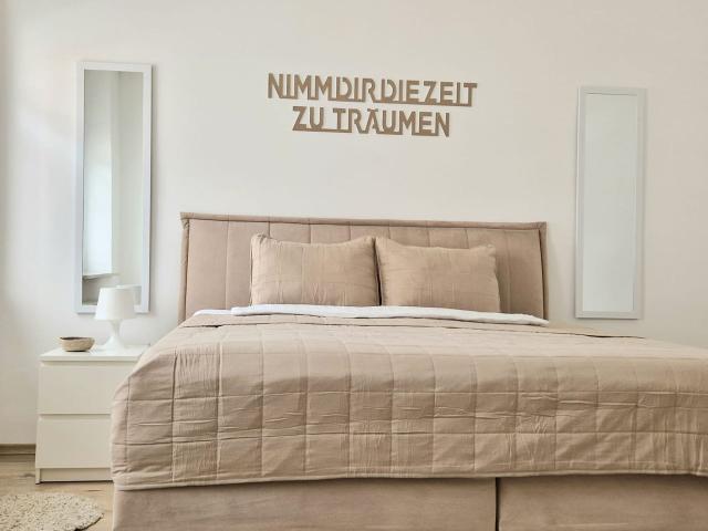 Bright, amazing flat Solingen, Solingen Amsterdam Apartments for Rent