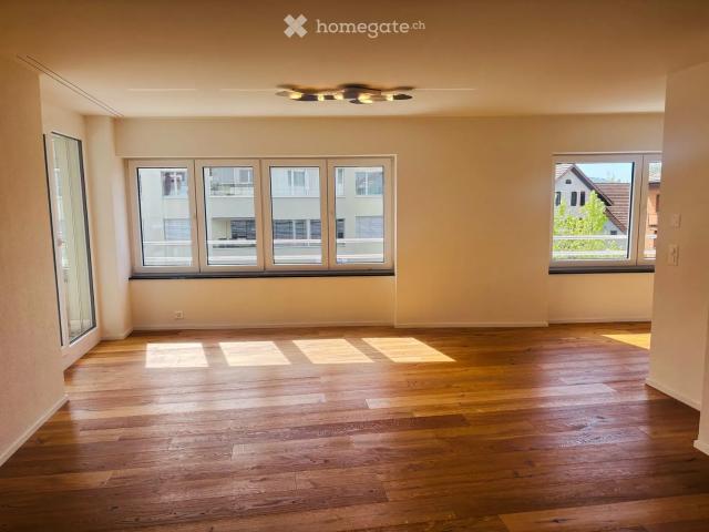 Bright and Modern 4.5 Room Apartment in Siebnen