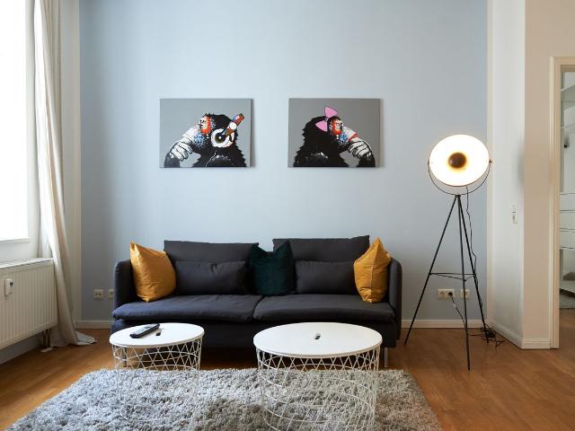 Bright and modern apartment with balkony, Berlin Amsterdam Apartments for Rent