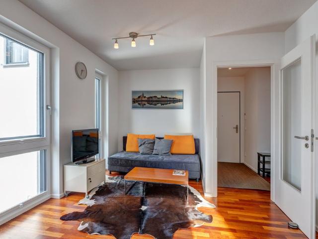 Bright and modern maisonette apartment for rent