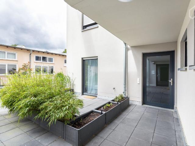 Bright and modern new loft in Frankfurt am Main with direct access to the river Main, quiet flat, Frankfurt Amsterdam Apartments for Rent