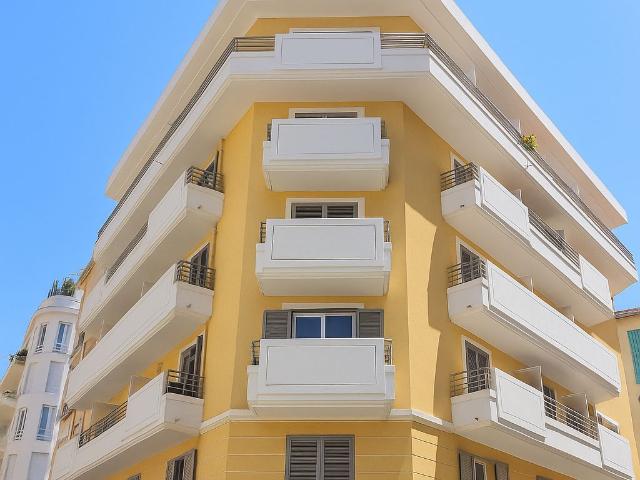 Bright and modern studio – Heart of Nice Port, Nice Amsterdam Apartments for Rent