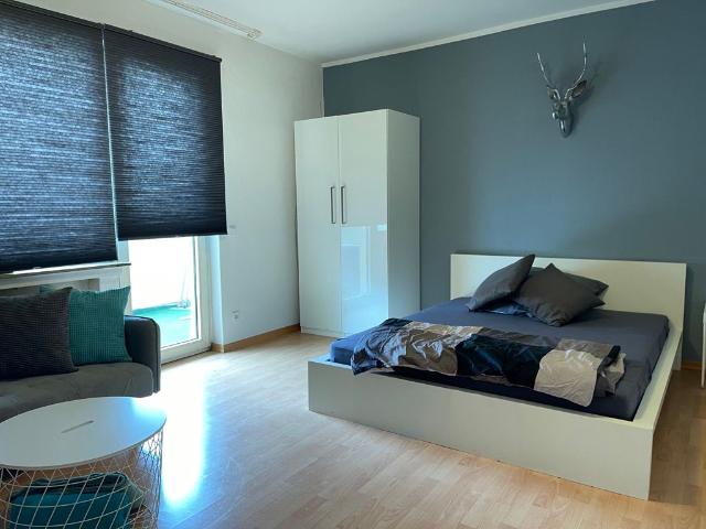 Bright and new studio in Düsseldorf, Dusseldorf Amsterdam Apartments for Rent
