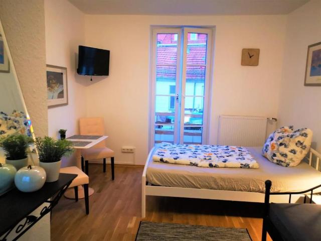 Bright and nice little apartment Göttingen, Gottingen Amsterdam Apartments for Rent