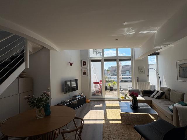 Bright and open maisonette apartment in Frankfurt Bockenheim