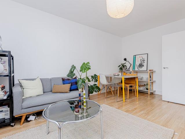 Bright and airy 1 double bed duplex flat in N16