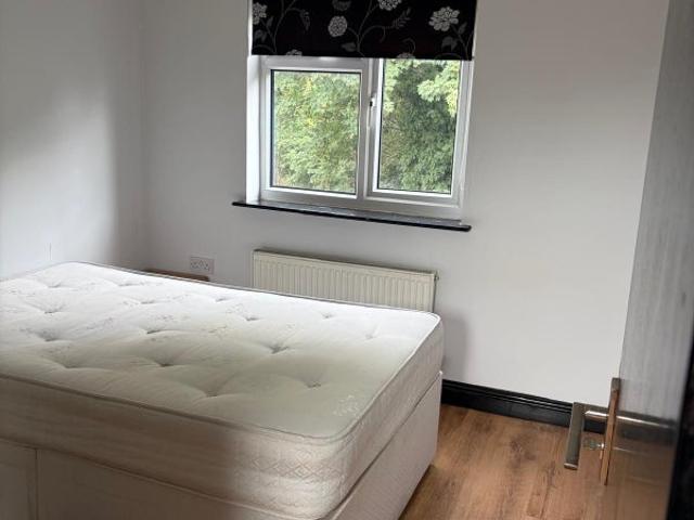 Bright and Airy 2 Bed Flat