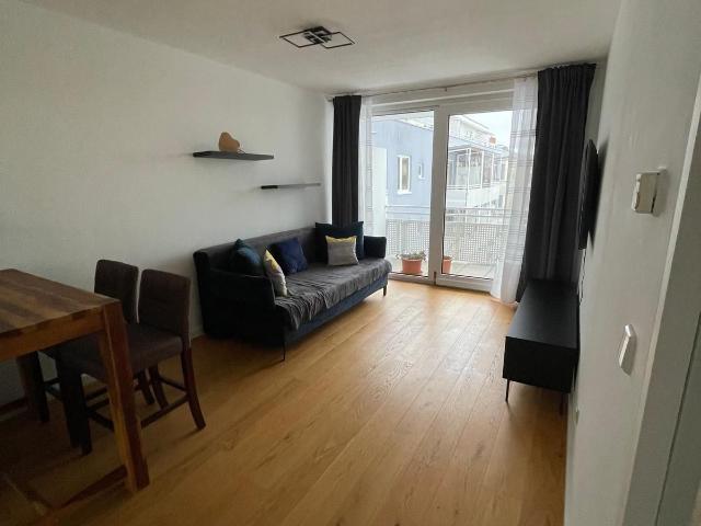 Bright and Beautiful Apartment in Pankow – 12 Month Lease, Berlin Amsterdam Apartments for Rent