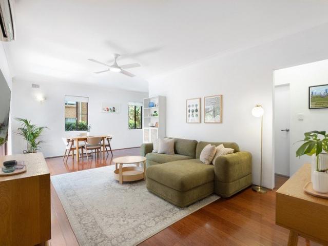 Bright and Breezy Apartment in Convenient Riverside Pocket