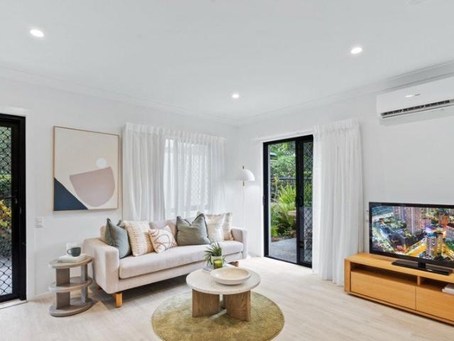 Bright and charming one bedroom villa
