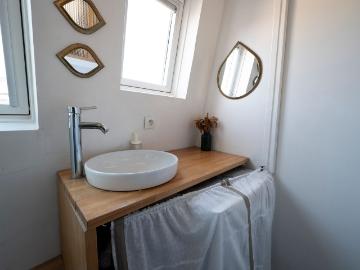 Bright and cosy apartment in a picturesque neighborhood, Paris Amsterdam Apartments for Rent