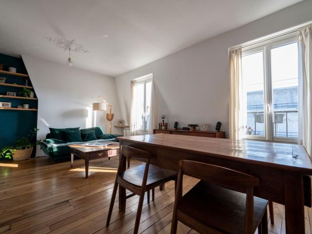 Bright and cosy apartment in a picturesque neighborhood