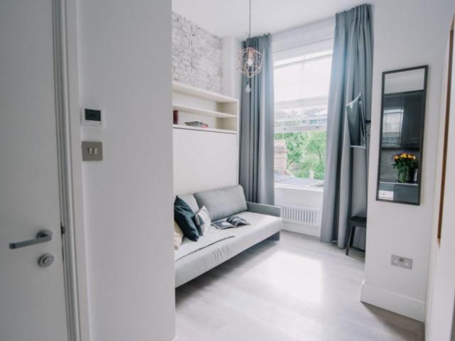 Bright and cosy studio close to the Kensington Gardens Has an Apartment