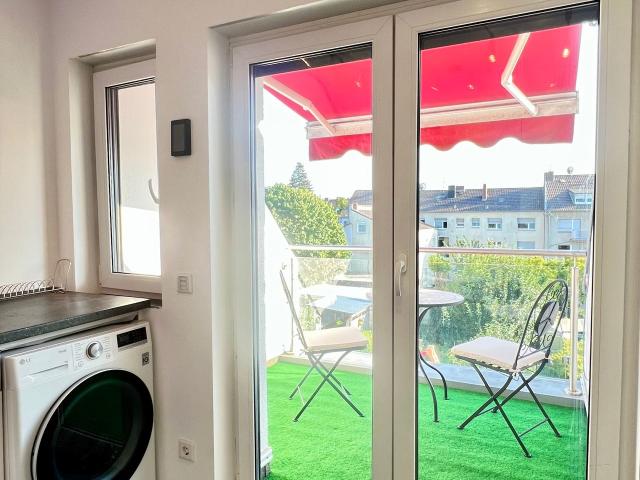 Bright and Cozy 3 room flat with Balcony, Monchengladbach Amsterdam Apartments for Rent