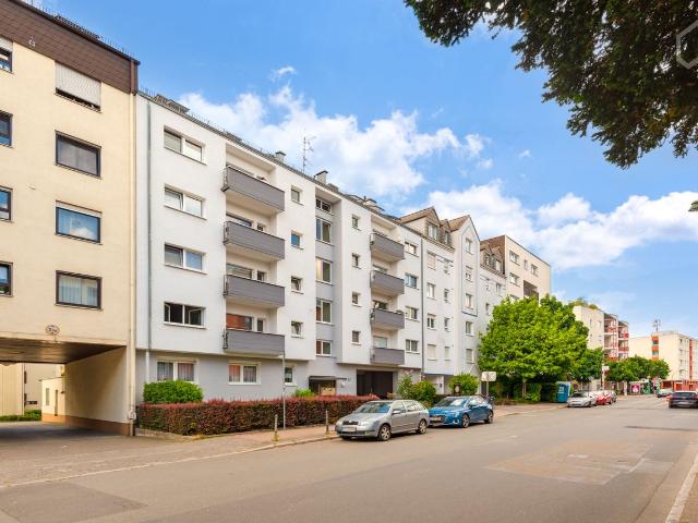 Bright and cozy 1 bedroom apartment in Frankfurt Bockenheim, Frankfurt Amsterdam Apartments for Rent