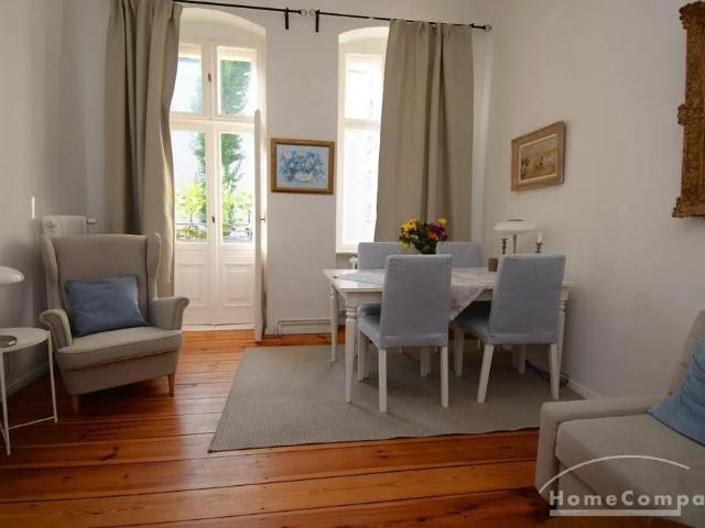 Bright and Cozy Furnished 2 Bedroom Apartment in Charlottenburg