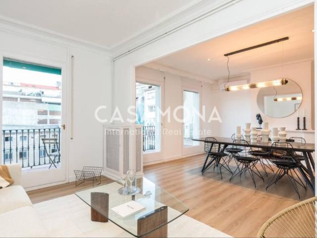 Bright and Expansive Five Bedroom Apartment in Central Eixample