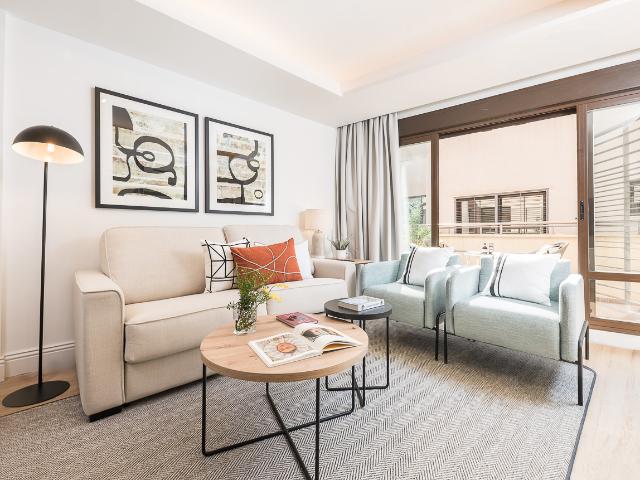Bright and Elegant Apartment in the Historic Center