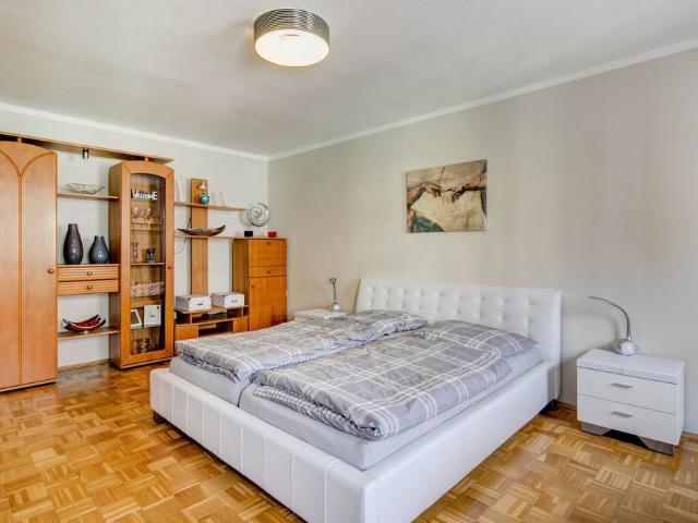 Bright and fully furnished apartment for rent