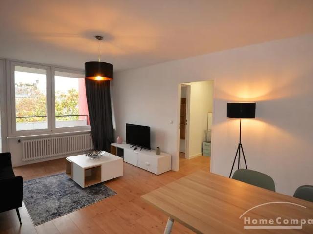 Bright and furnished apartment in Moabit