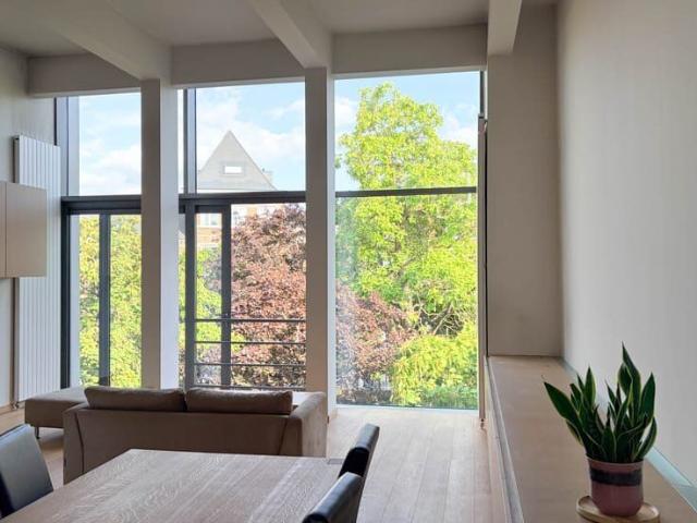 Bright and fresh loft style triplex, views of Vismarkt