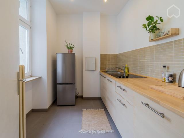 Bright and freshly renovated studio apartment in Neuköllns nicest area, Berlin Amsterdam Apartments for Rent