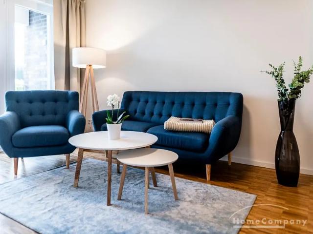 Bright and friendly furnished business apartment in Hamburg City Süd with underground parking space
