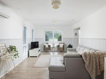 Bright and Inviting!