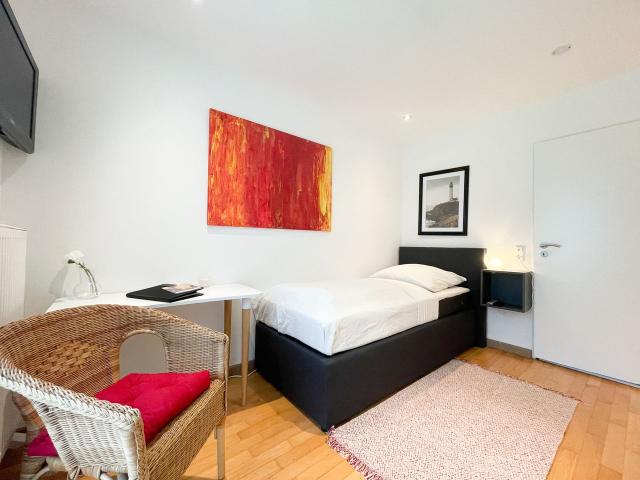 Bright and perfect flat in Aachen, Aachen Amsterdam Apartments for Rent