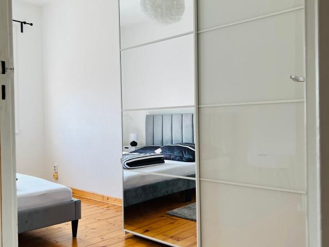 Bright and quiet apartment in a green, central location in Berlin Plänterwald, Berlin Amsterdam Apartments for Rent