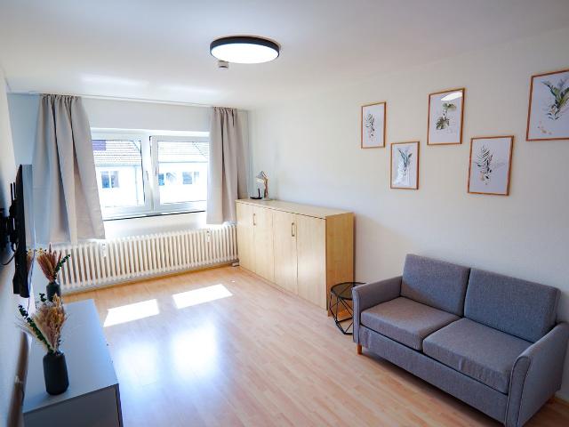 Bright and quiet studio in the heart of Cologne, Koln Amsterdam Apartments for Rent