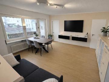 Bright and quiet 2 room apartment with south facing balcony – all inclusive, parking & pet friendly